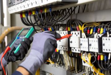 Mantenimiento preventivo y correctivo eléctrico y de sistemas de control Image